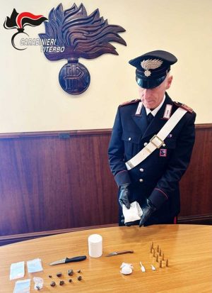 Viterbo - Carabinieri - La droga sequestrata