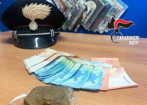 Borgorose - Intervengono per una lite, trovane giovane con 50 grammi di hashish