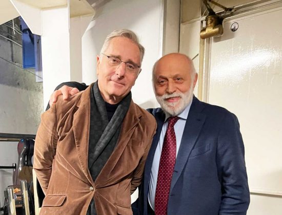 Paolo Bonolis e il professor Renato Berardinelli