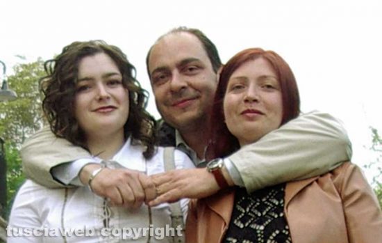 Giallo di Gradoli - Paolo Esposito con, da sinistra, Ala e Tatiana Ceoban