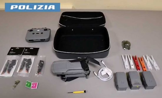 Asti - Introducevano cellulari nei carceri con i droni
