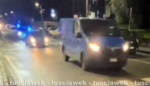 Nepi - Forza posto di blocco e scappa inseguito dai carabinieri