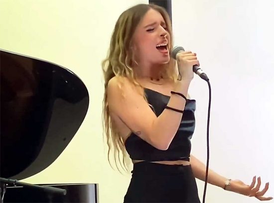Civita Castellana - Angelina Mango ospite nel 2022 della rassegna musicale Halaesus
