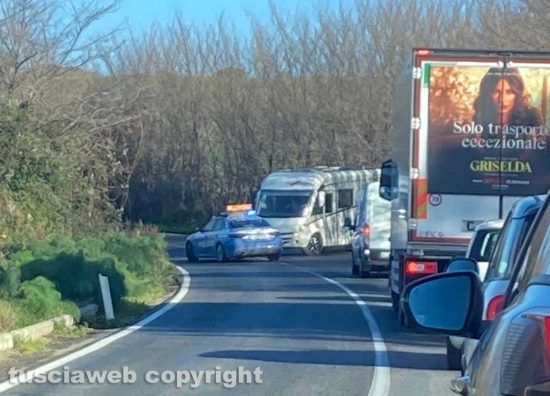 Monte Romano - Incidente sull'Aurelia bis - L'intervento della polizia