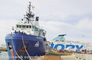 Civitavecchia - La ong Sea Watch in porto