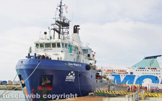 Civitavecchia - La ong Sea Watch in porto
