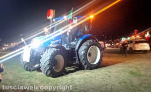 Roma - Trattori in marcia verso il raccordo anulare