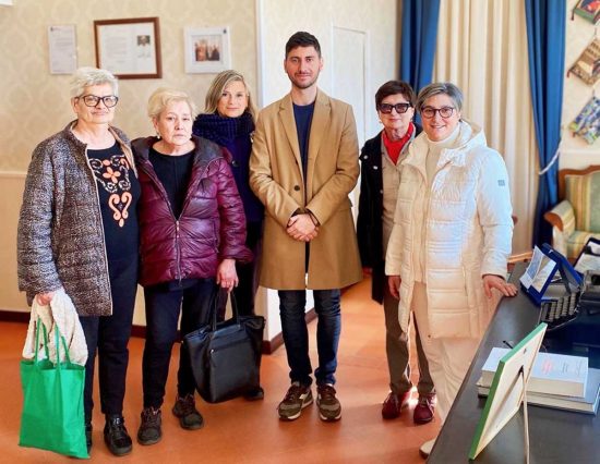 Valentano - Il nuovo consiglio direttivo Ancescao del centro sociale per anziani Santa Lucia Filippini con il sindaco Stefano Bigiotti