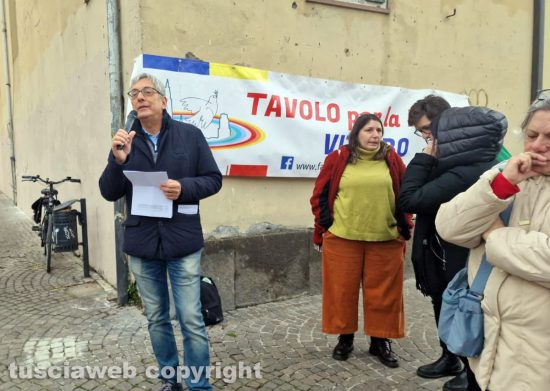 Viterbo - Manifestazione pro Palestina a piazza del Sacrario