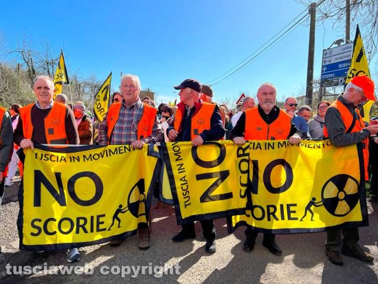 Corchiano - 60 comuni della Tuscia in marcia per dire no al deposito nucleare