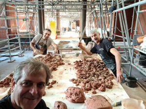 “Scagliole e stucchi d’arte di Maurizio Feliziani” al Louvre
