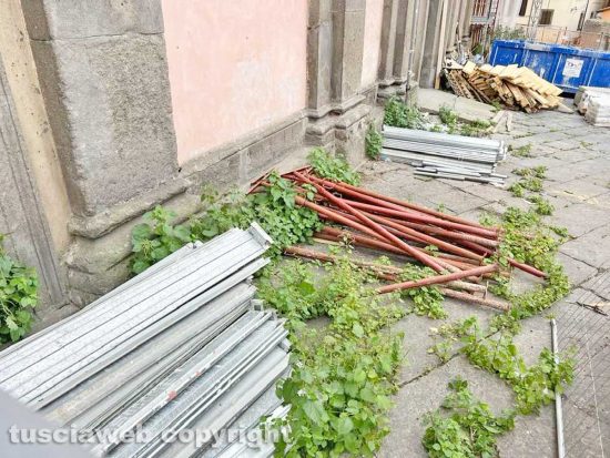 Viterbo - Il cantiere di piazza Fontana grande
