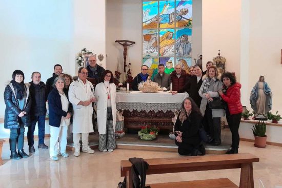 Viterbo - La consegna dei panini benedetti ai piccoli ospiti di pediatria