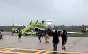 Houston - Un Boeing 737 Max esce di pista