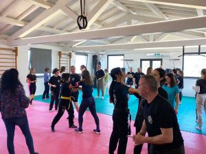 Vetralla - Seminario di difesa femminile, 40 donne si sono allenate alla palestra K2O