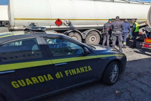 L'operazione della guardia di finanza e dell'agenzia delle dogane e dei monopoli
