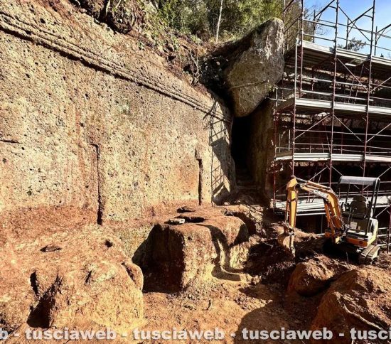 Barbarano Romano - La tomba scoperta nella necropoli di San Giuliano