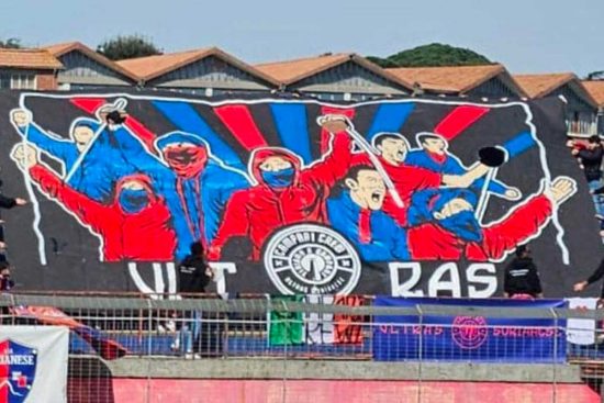 Sport - Calcio - Sorianese - La coreografia dei tifosi