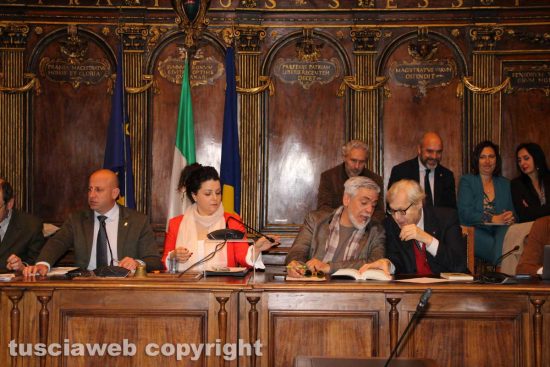 Viterbo - Vittorio Sgarbi in consiglio comunale