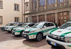 Viterbo - Le nuove auto della polizia provinciale 