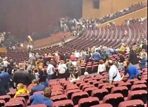 Mosca - Sparatoria nella sala da concerto Crocus City Hall