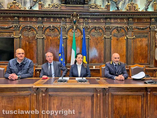 Viterbo - La conferenza sull'evacuazione per la bomba in via De Gasperi