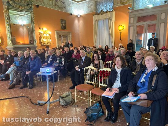 Viterbo - La presentazione dei bandi a palazzo Brugiotti