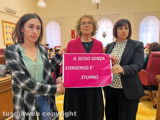 Viterbo - La campagna Senza consenso è stupro - Al centro Carla Centioni