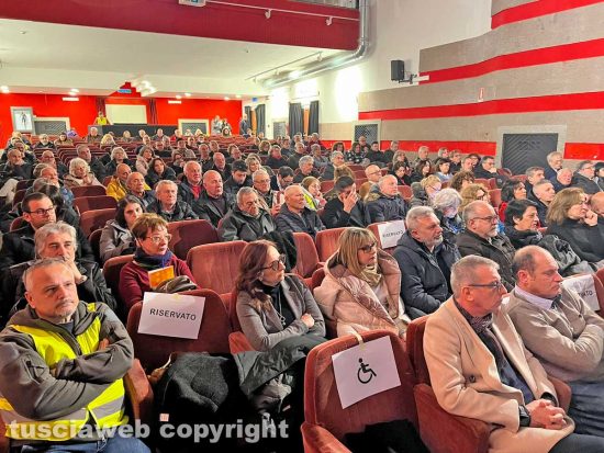 Viterbo - L’incontro al teatro San Leonardo con Roberto Fico