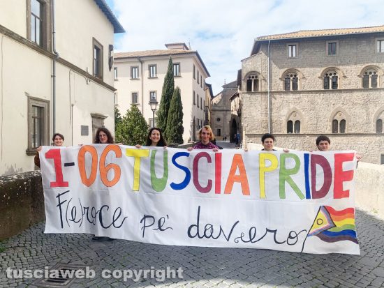 Viterbo - Flash mob per il TusciaPride