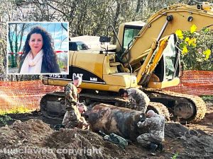 Viterbo - La bomba in via De Gasperi - Nel riquadro Chiara Frontini