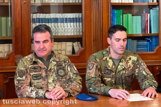 Viterbo - La conferenza stampa sulla bomba in via De Gasperi