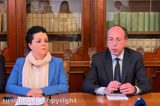 Viterbo - La conferenza stampa sulla bomba in via De Gasperi