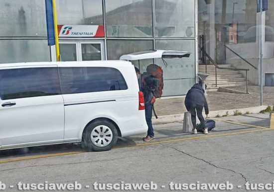 Civitavecchia - Le soste "selvagge" vicino alla stazione