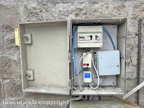 Viterbo - Il contatore lungo viale Raniero Capocci
