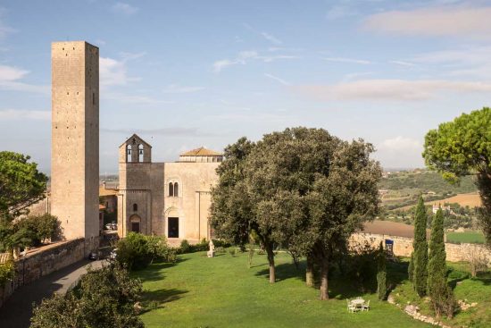 Tarquinia - La chiesa di Santa Maria in Castello 