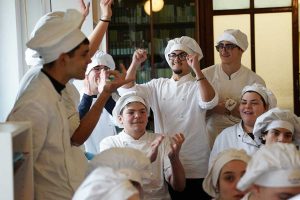 Montalto di Castro - Gli studenti dell'alberghiero Farnese