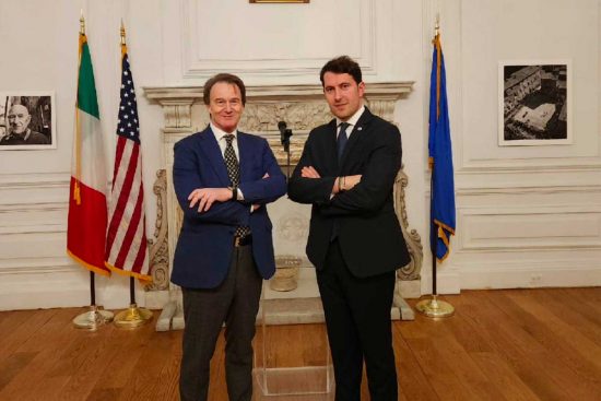 L'inaugurazione della mostra di Stanton