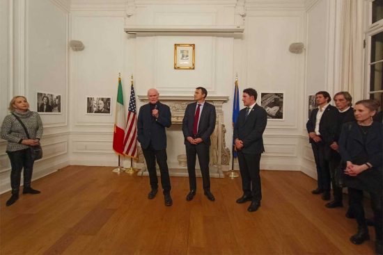 L'inaugurazione della mostra di Stanton
