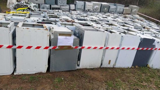 Civita Castellana - Guardia di finanza - Il deposito d'elettrodomestici 