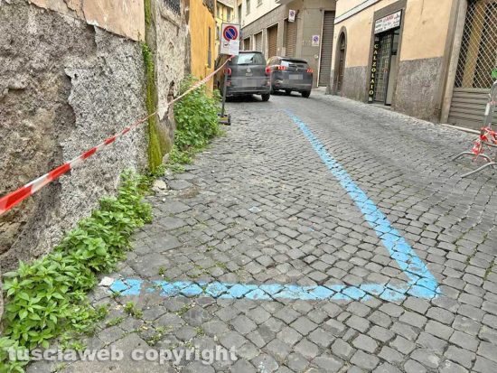 Viterbo - Transenne in via della Pace