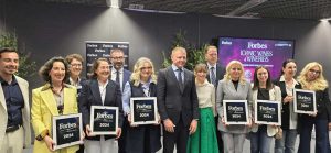 Dominga Cotarella vince il premio Iconic wines & wineris - Eccellenza italiana 2024 di Forbes