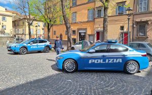 Viterbo - Pattuglie della polizia in centro