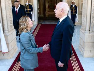 Giorgia Meloni incontra il presidente tunisino Kais Saied
