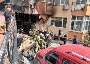 Istanbul - Palazzo in fiamme, numerosi morti