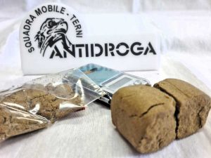 Narni - L’hashish e il bilancino sequestrati