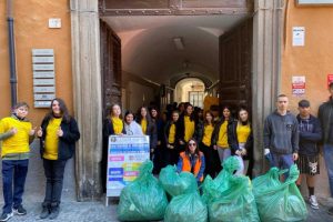 Viterbo - La pulizia di piazza Dante e delle vie limitrofe