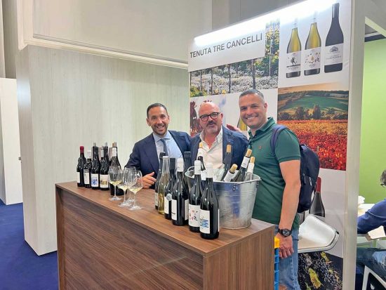 Verona - Vinitaly, primo a sinistra David Granieri