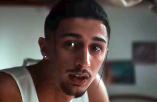 Baby Gang nel video musicale della canzone "Cella 4"