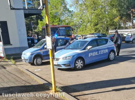 Viterbo - La polizia alla stazione di porta Romana
